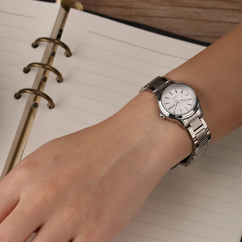 BERNY 高級レディース腕時計日本ムーブメントファッション - Luxury Watch In Japan のレビューと価格