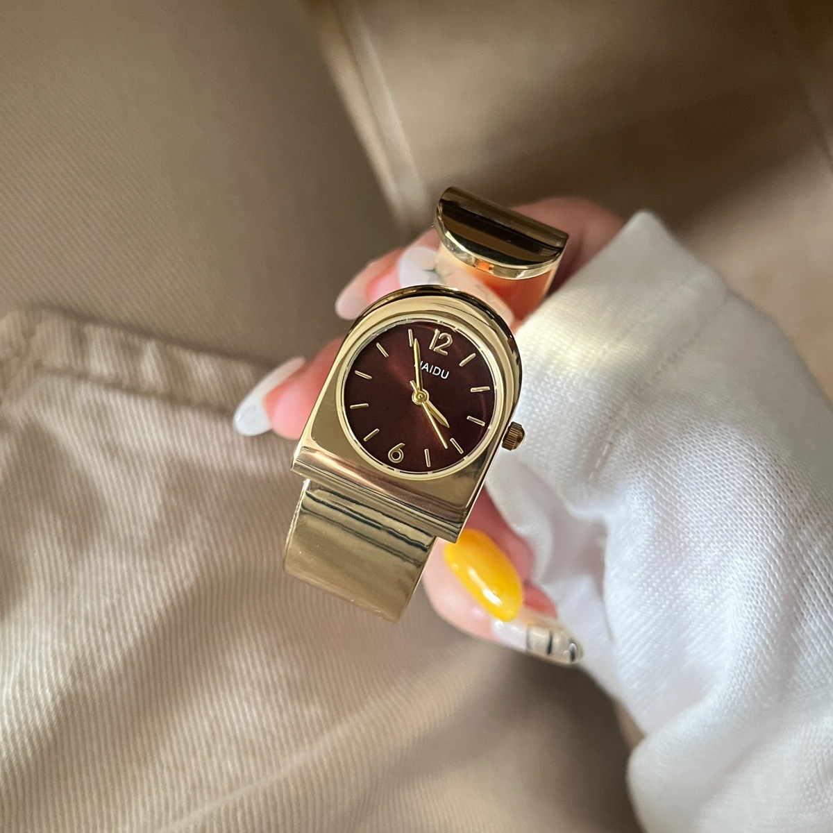 2026年新作ゴールドブレスレットウォッチ レディース高級高 - Luxury Watch Levels のレビューと価格