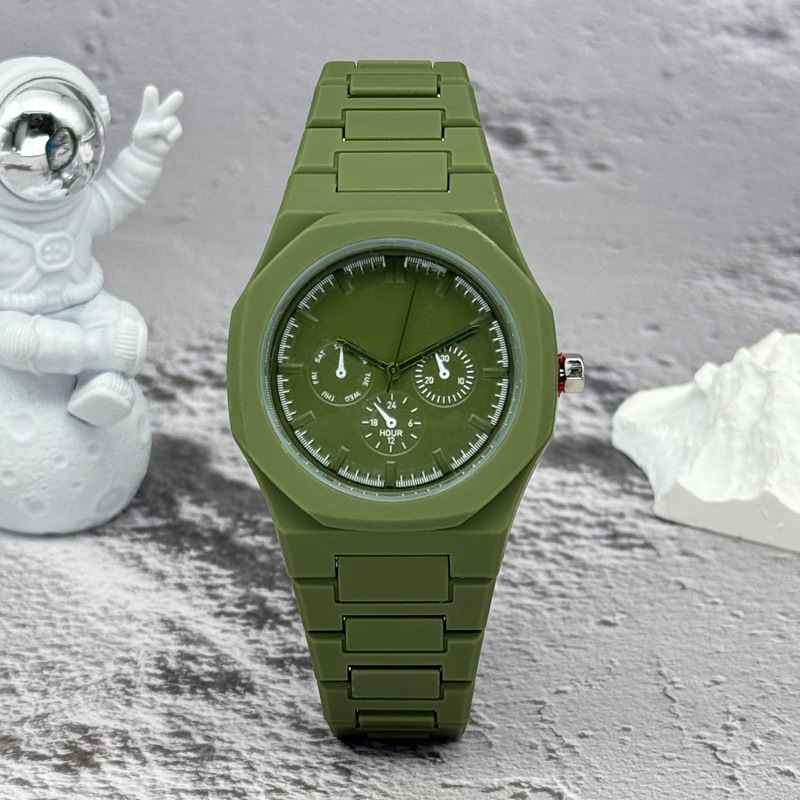 有名なブランド偽三目ダイヤル男性女性腕時計ファッションクォー - Luxury Watch Manufacturers のレビューと価格