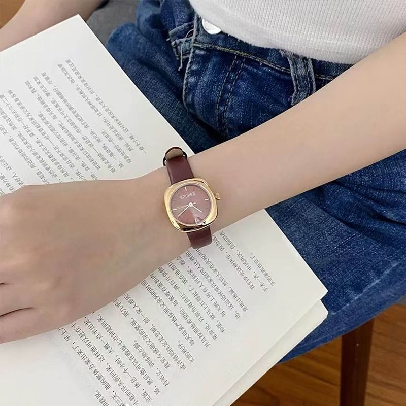 トレンド感あふれる高級感のある腕時計 シンプルでラグジュアリ - Luxury Watch Levels のレビューと価格